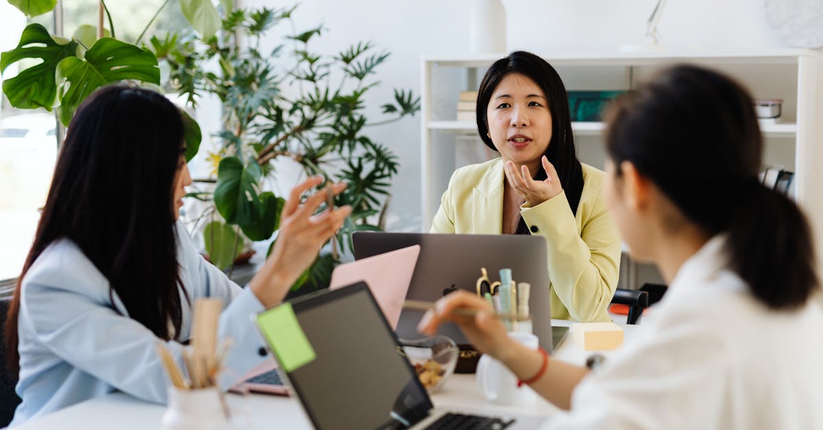 买卖微信号码：凤凰游戏代理注册